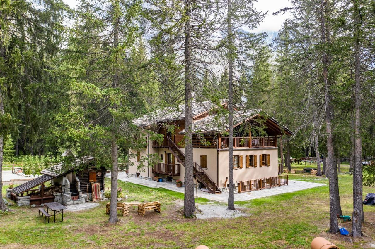 Wildhomes Wild Wolf Lodge Courmayeur Ngoại thất bức ảnh