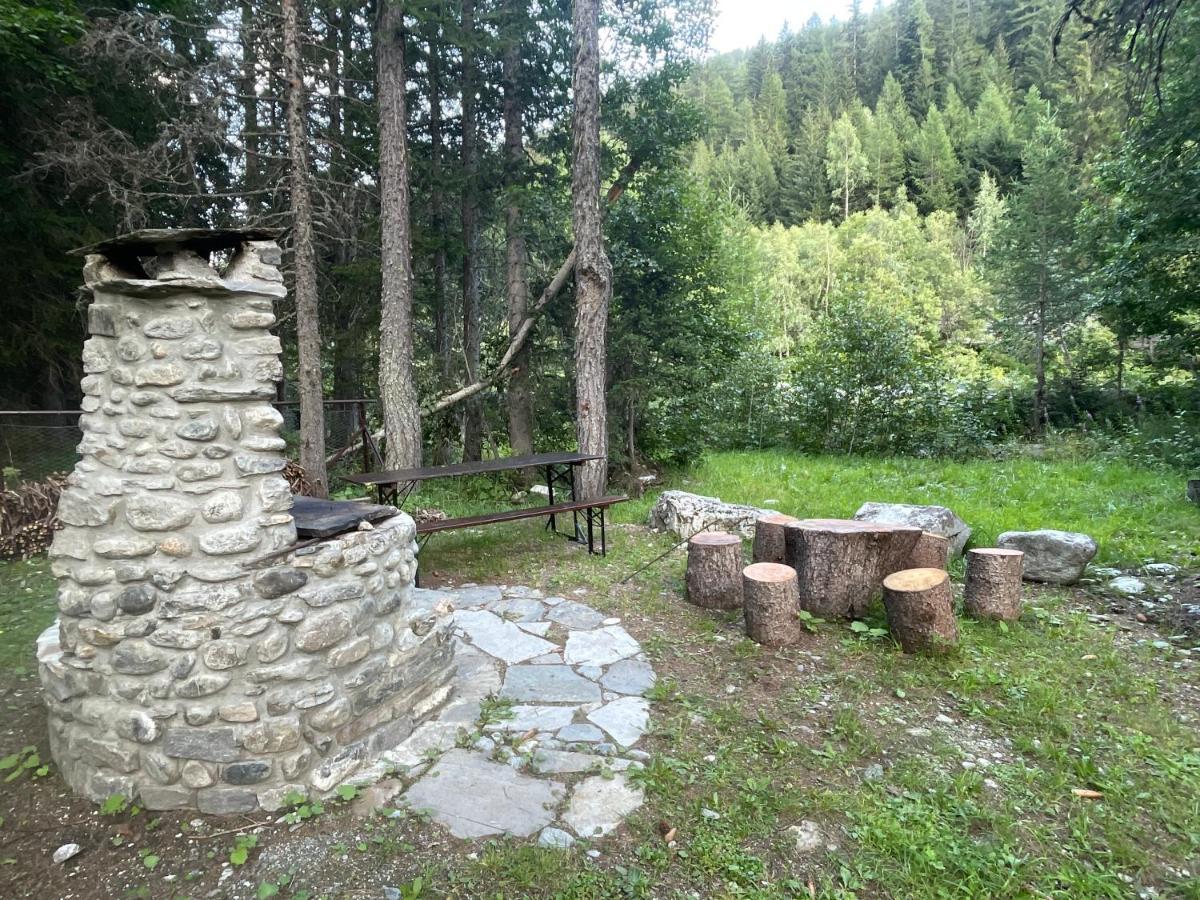 Wildhomes Wild Wolf Lodge Courmayeur Ngoại thất bức ảnh