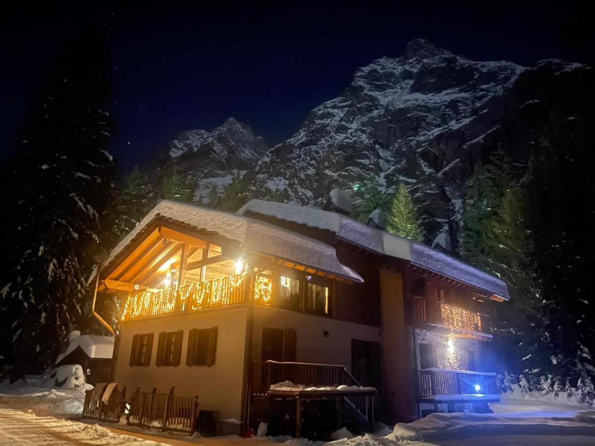 Wildhomes Wild Wolf Lodge Courmayeur Ngoại thất bức ảnh
