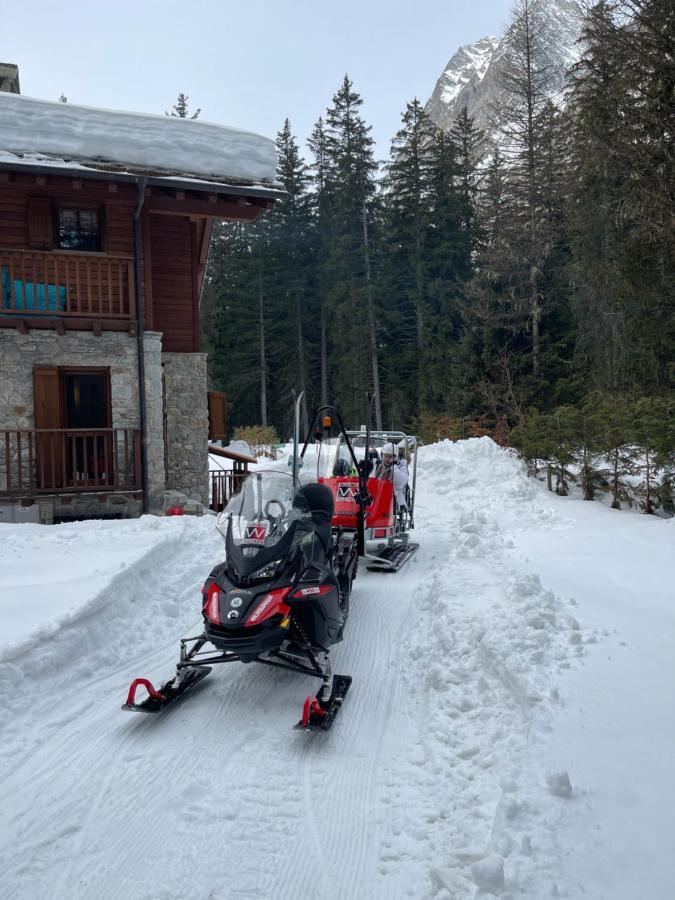 Wildhomes Wild Wolf Lodge Courmayeur Ngoại thất bức ảnh