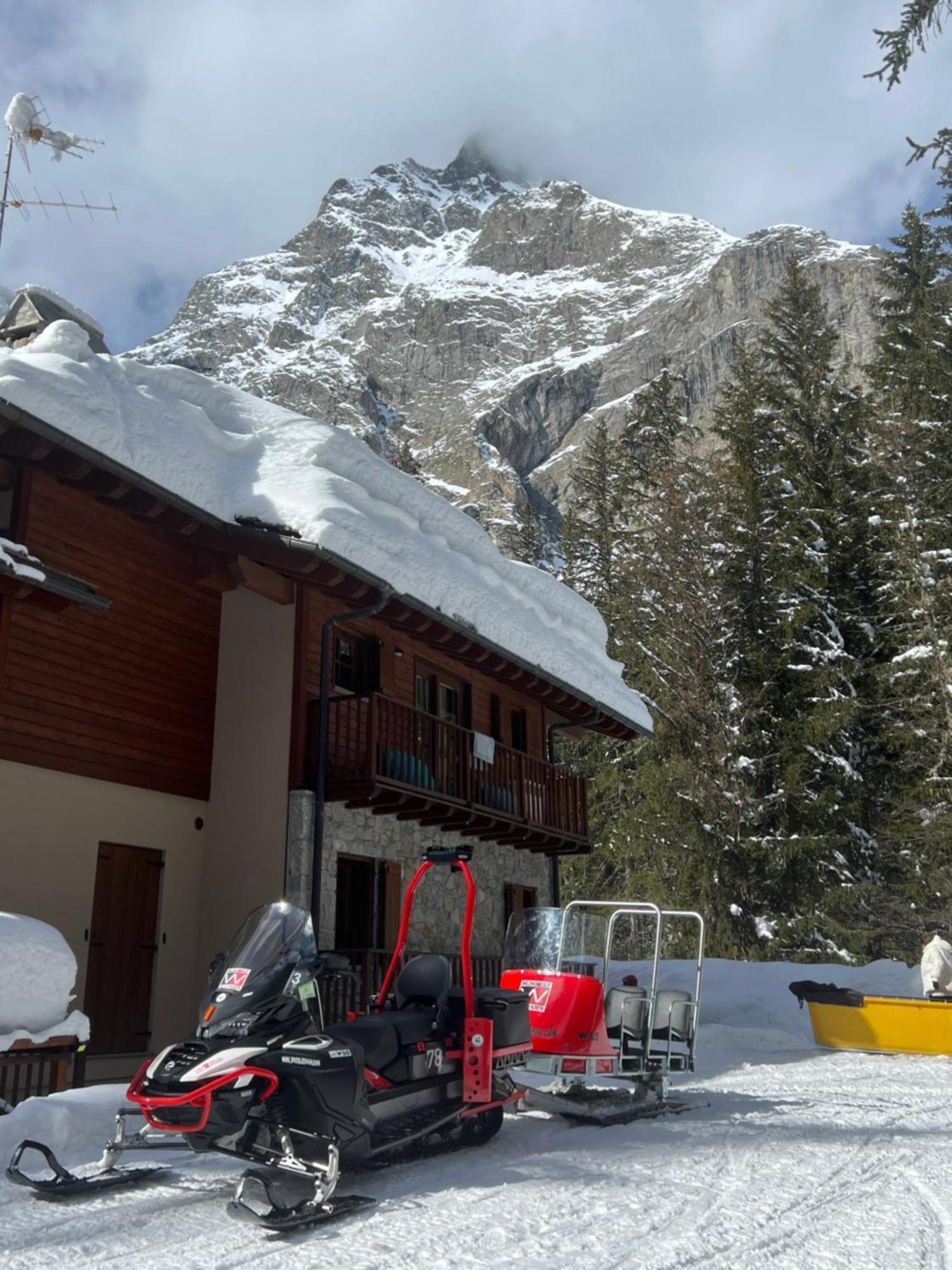 Wildhomes Wild Wolf Lodge Courmayeur Ngoại thất bức ảnh